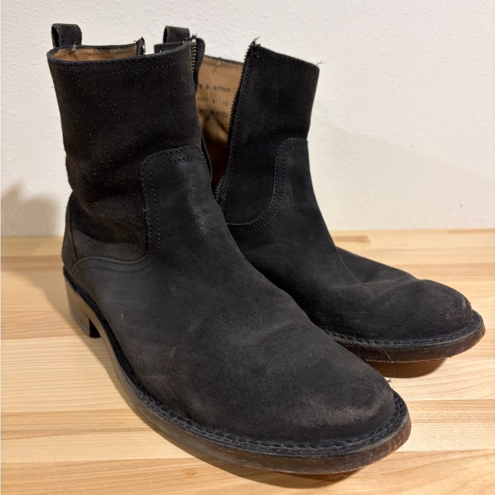 Frye Men's dark chocolate brown Suede Boots